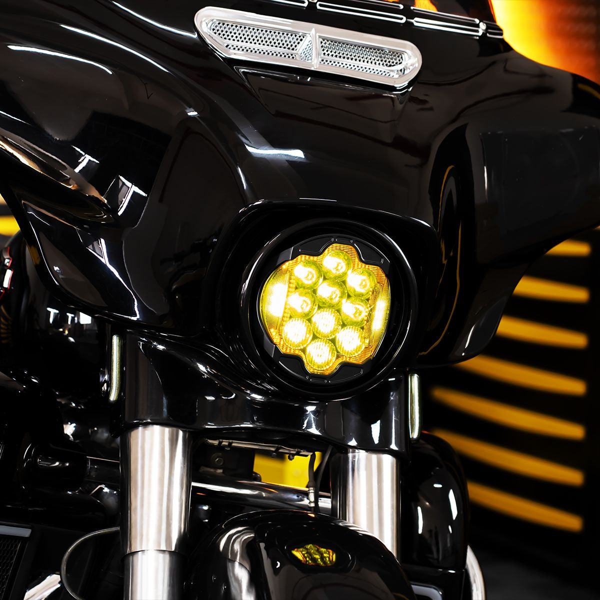 Hogworkz 7" LED Goldtooth™ Performance Headlight for Harley® Touring
