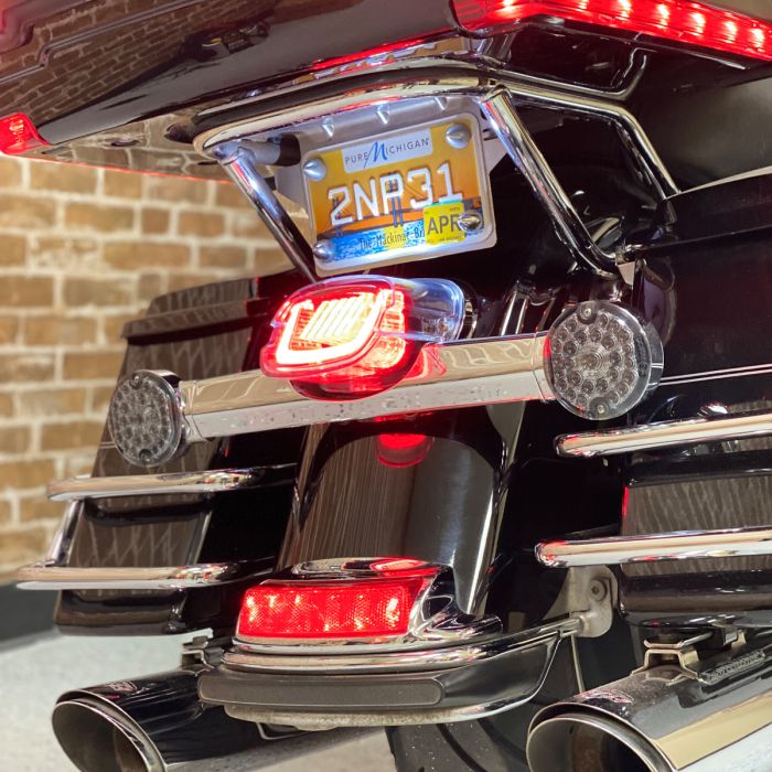 HOGWORKZ® Uproar Sequential LED Taillight w/ Plate Light | Smoked