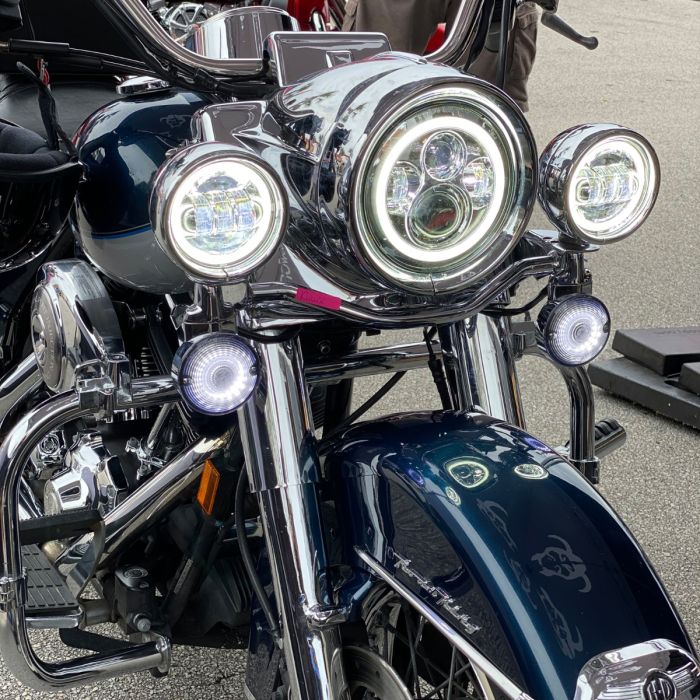 HOGWORKZ® HALOMAKER® LED Front Turn Signals for Harley-Davidson® | 1157 Base, Flat Lens